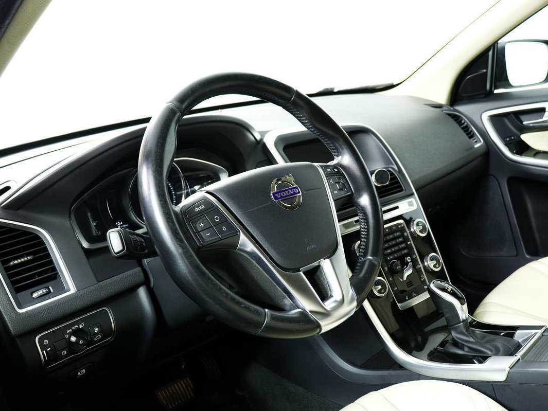 Volvo XC60, 2017 Фото №13