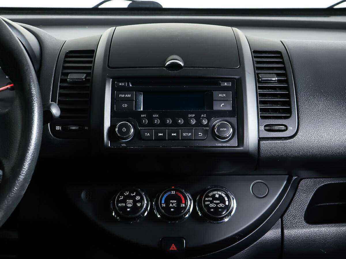 Nissan Note, 2012 Фото №9