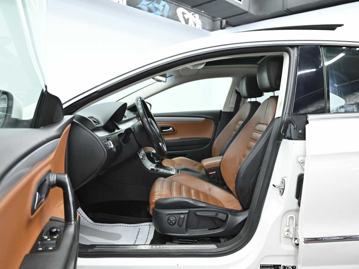 Volkswagen Passat CC, 2013 Фото №8