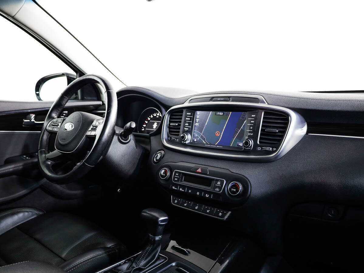 Kia Sorento, 2018 Фото №8