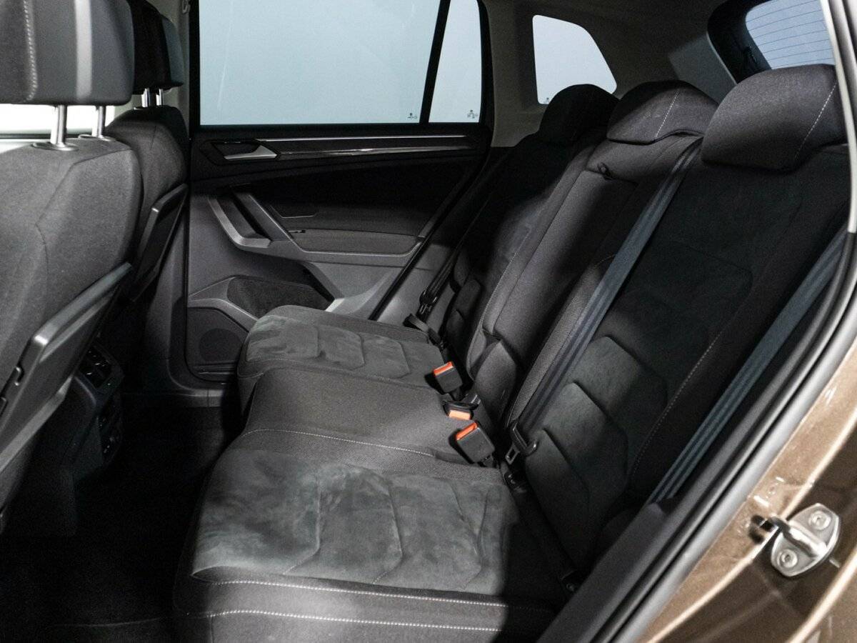 Volkswagen Tiguan, 2019 Фото №10