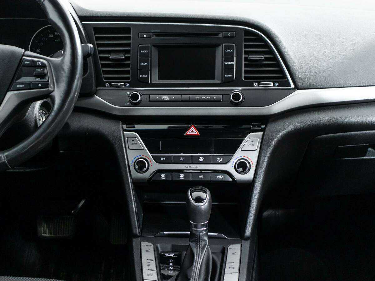 Hyundai Elantra, 2017 Фото №14