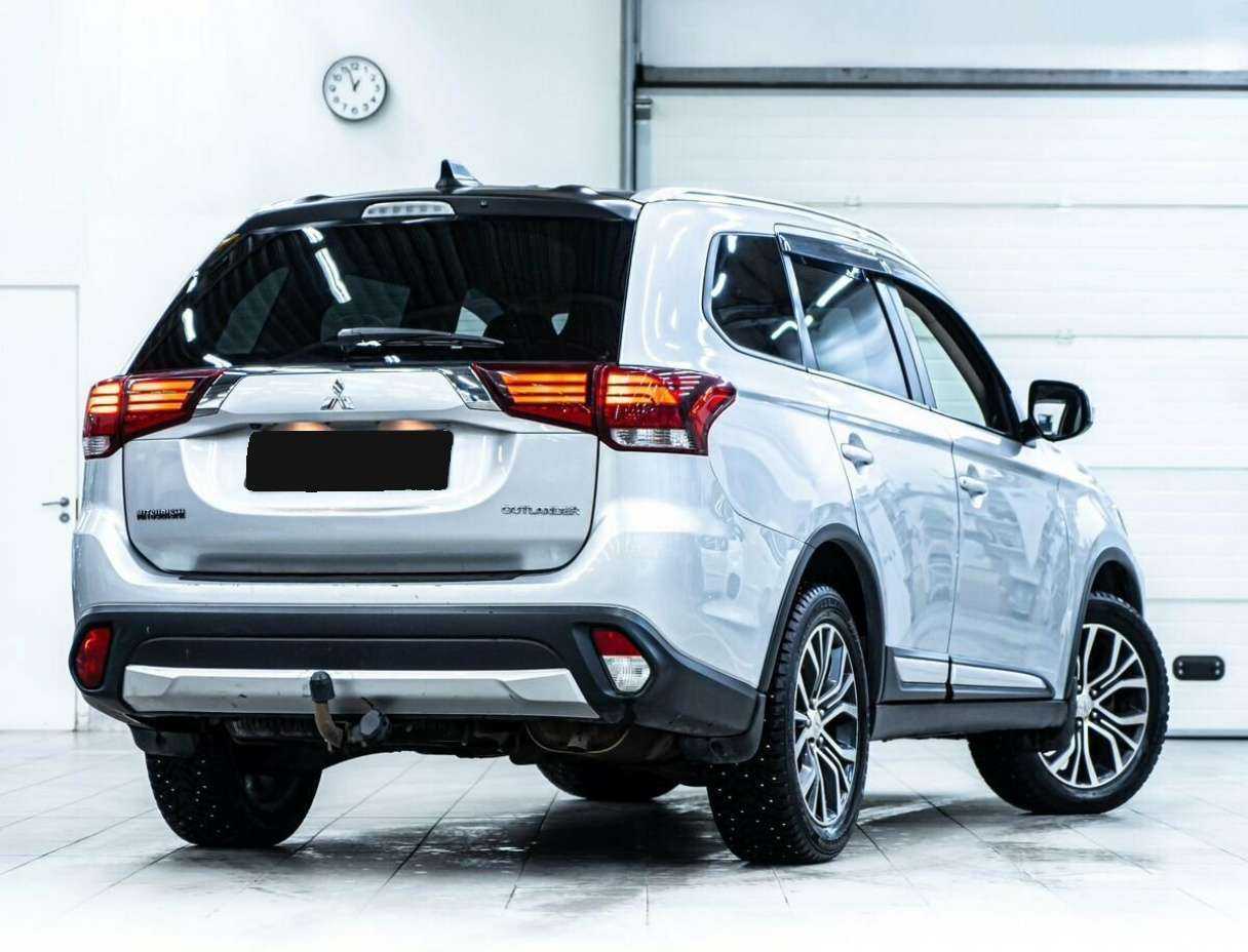 Mitsubishi Outlander, 2017 Фото №3