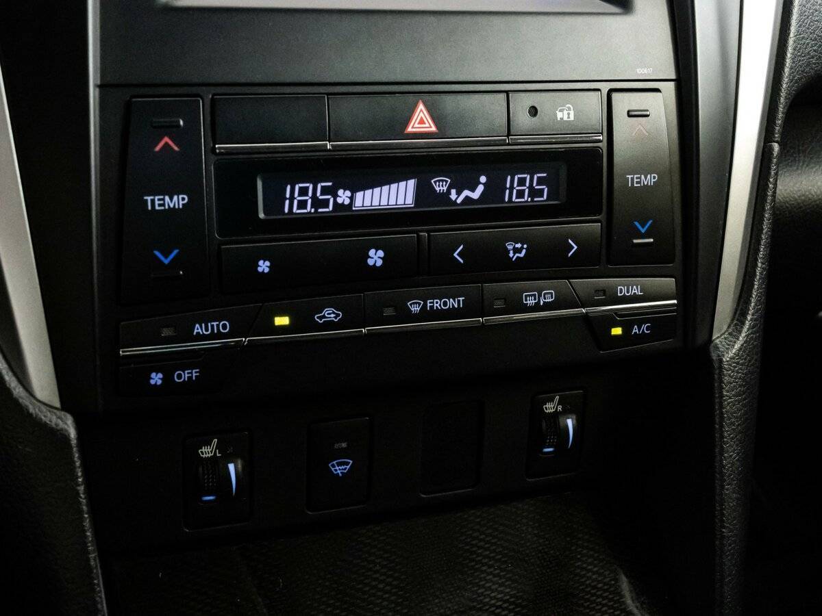 Toyota Camry, 2017 Фото №14