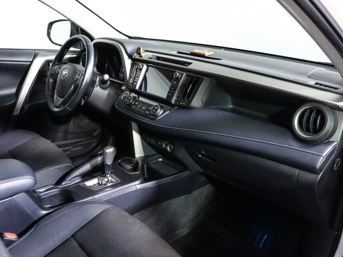 Toyota RAV4, 2018 Фото №8