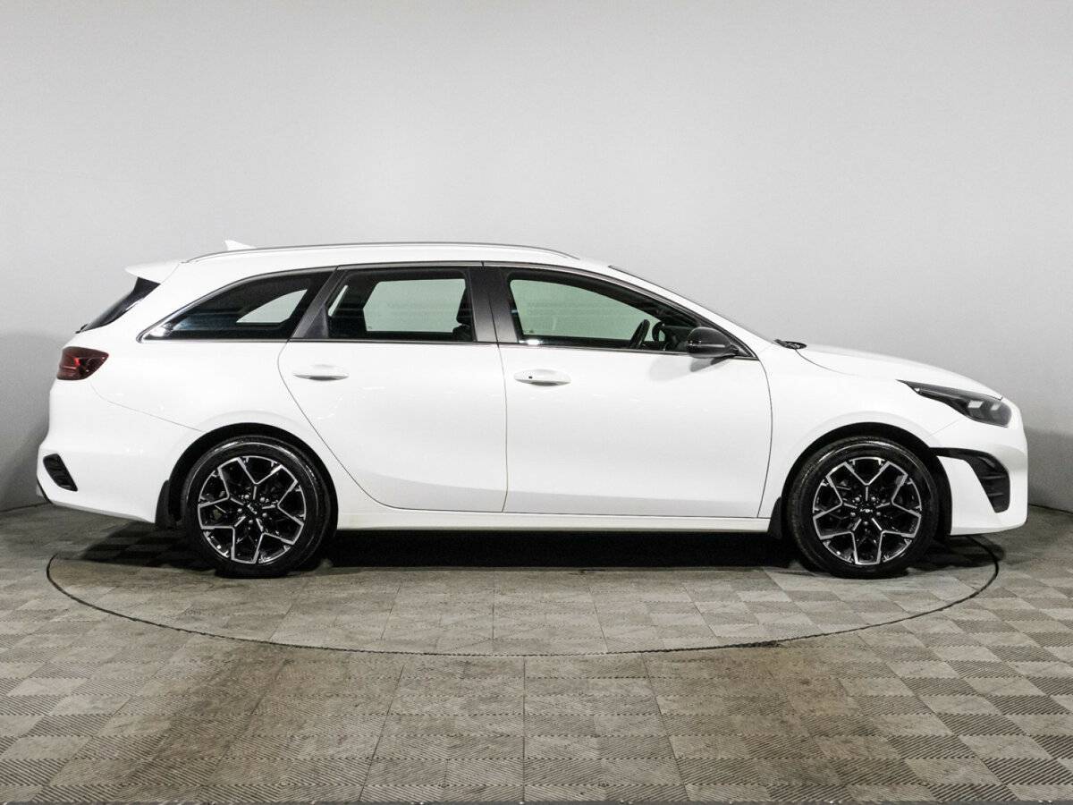 Kia Ceed, 2021 Фото №4