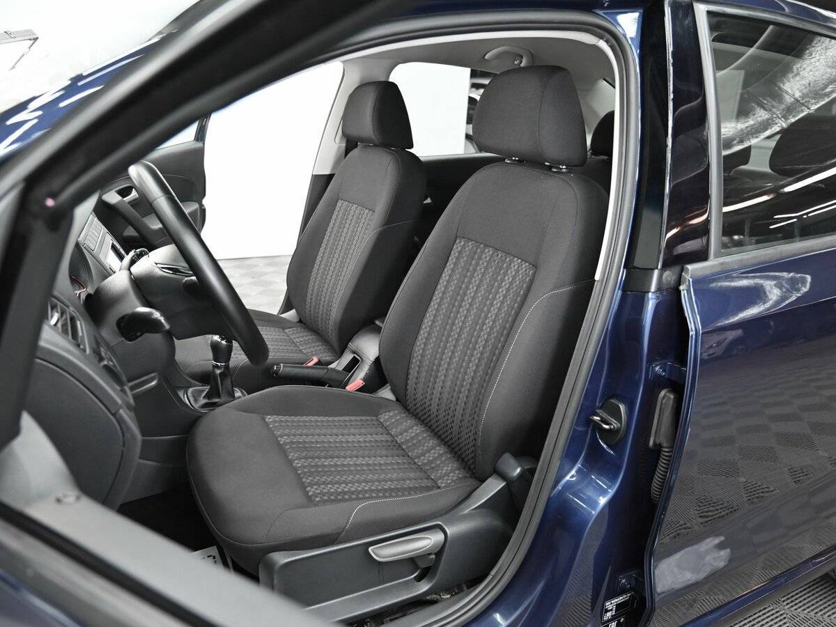 Volkswagen Polo, 2016 Фото №7