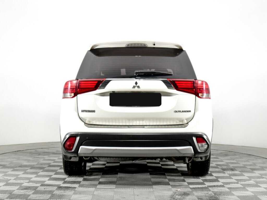 Mitsubishi Outlander, 2017 Фото №6