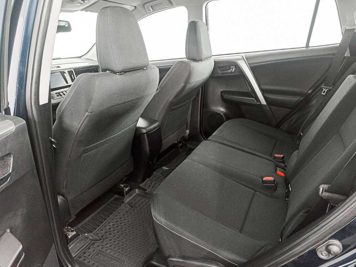 Toyota RAV4, 2018 Фото №10