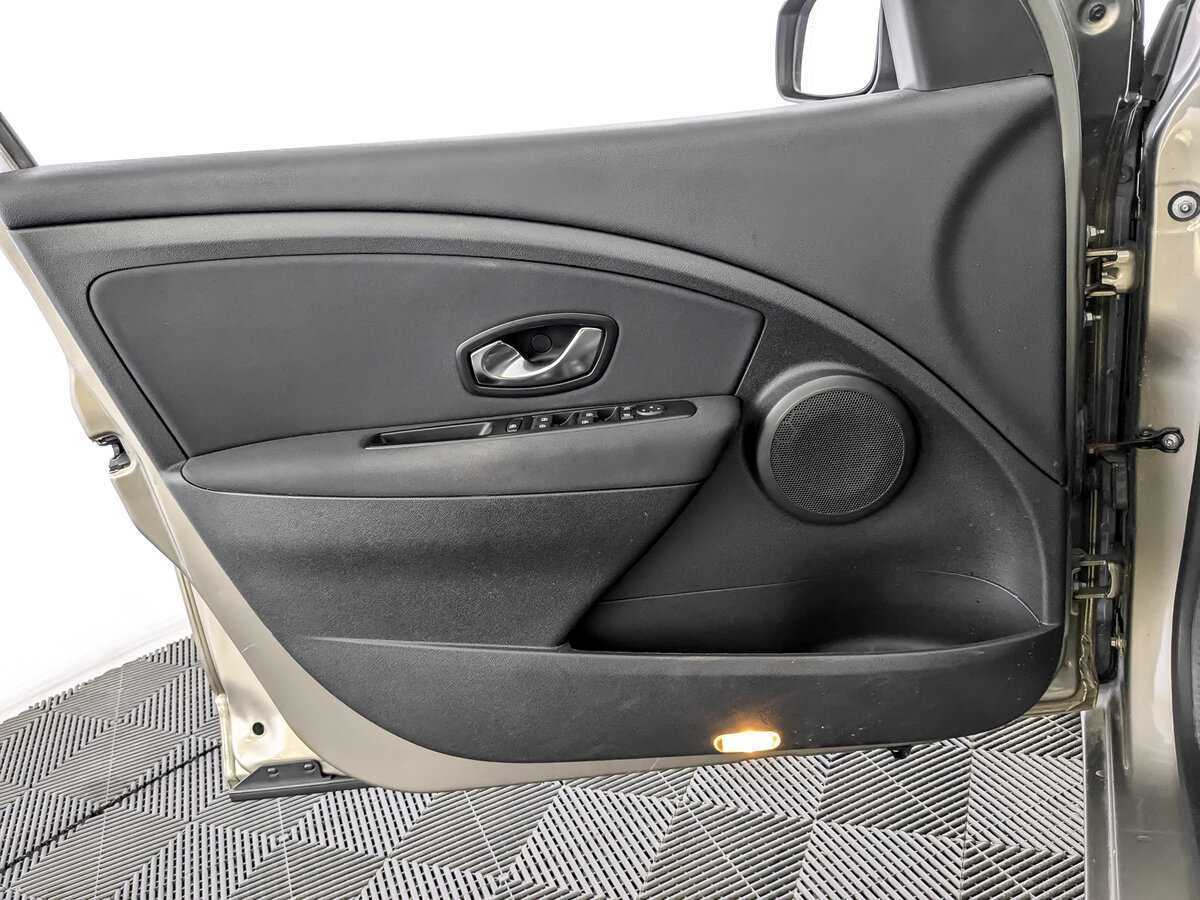 Renault Fluence, 2012 Фото №15