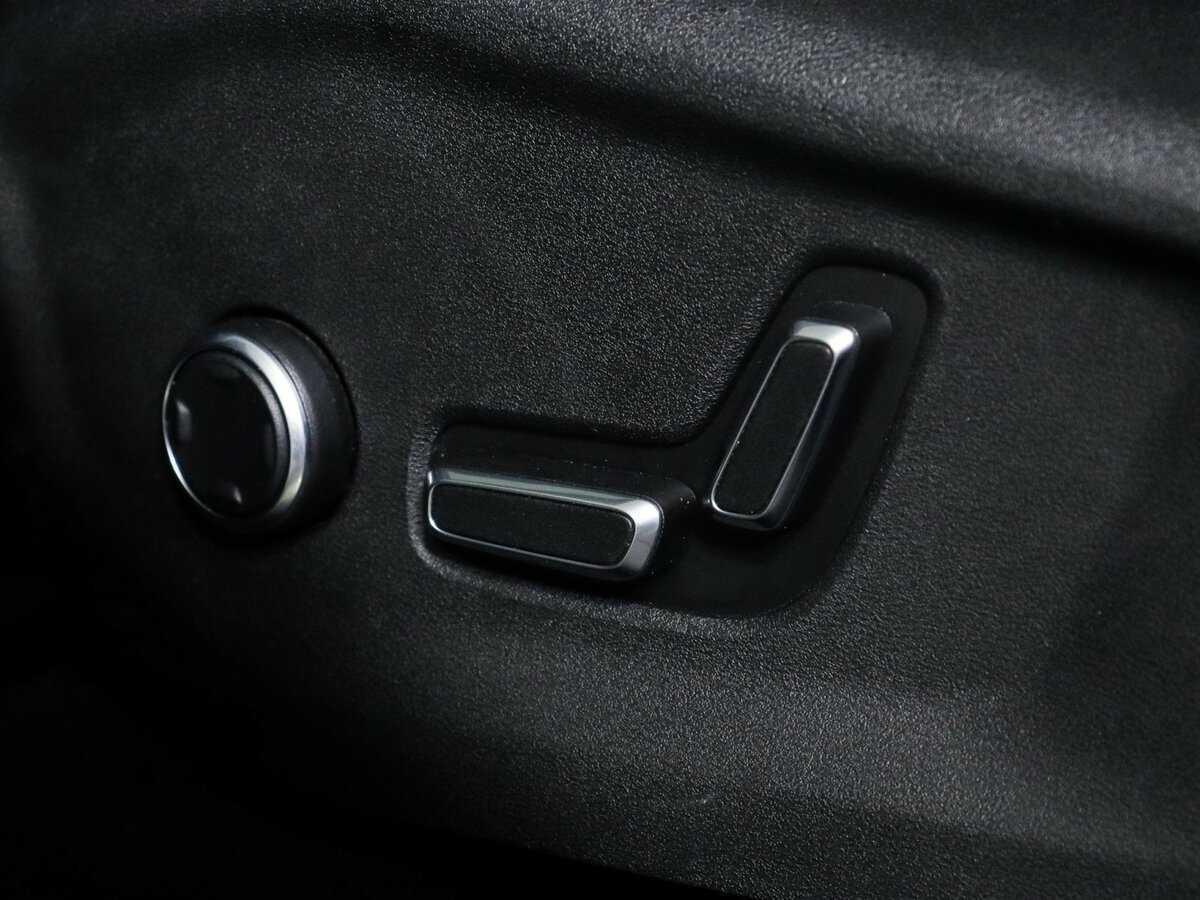 Geely Monjaro, 2022 Фото №19