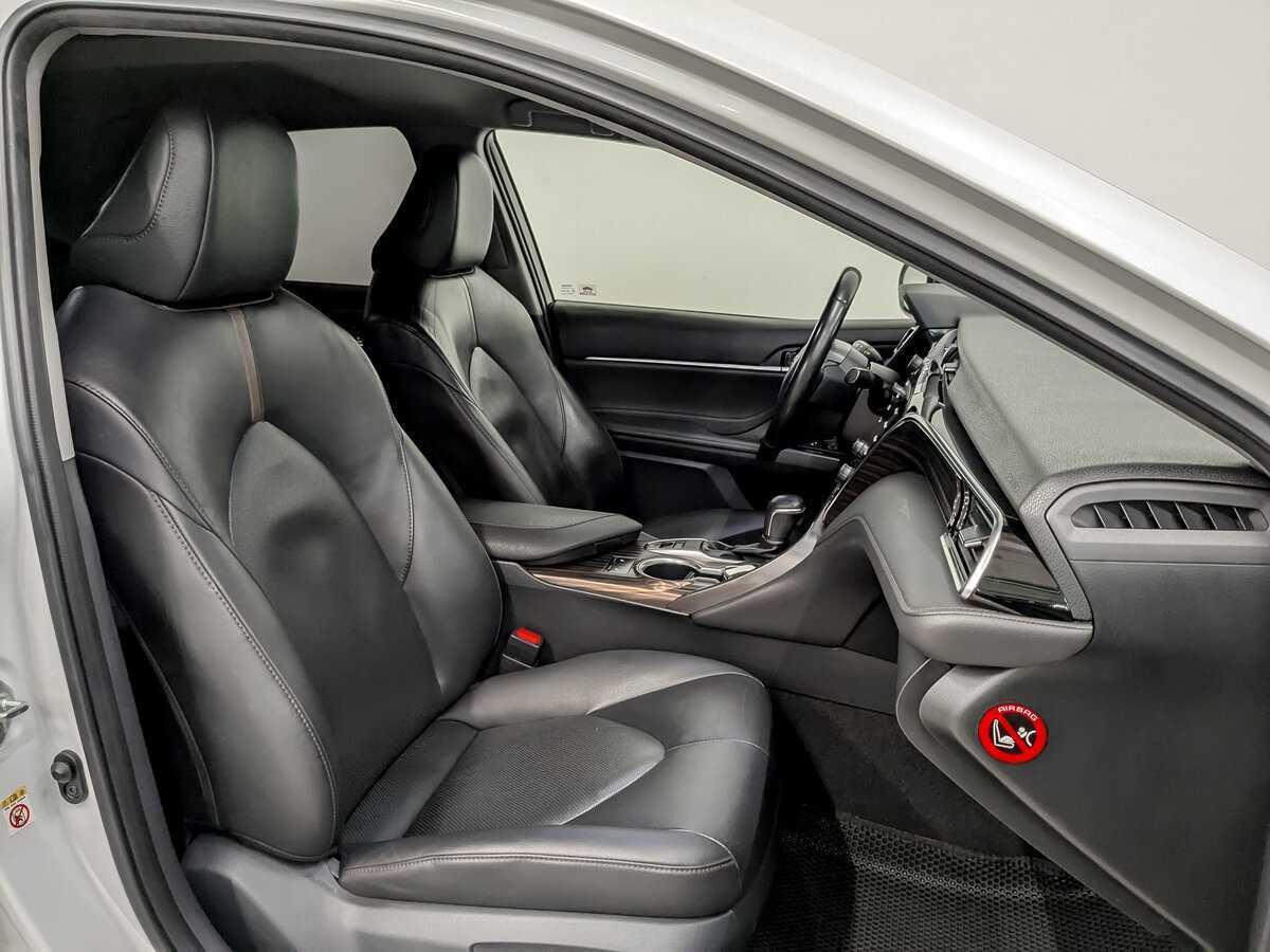 Toyota Camry, 2019 Фото №22