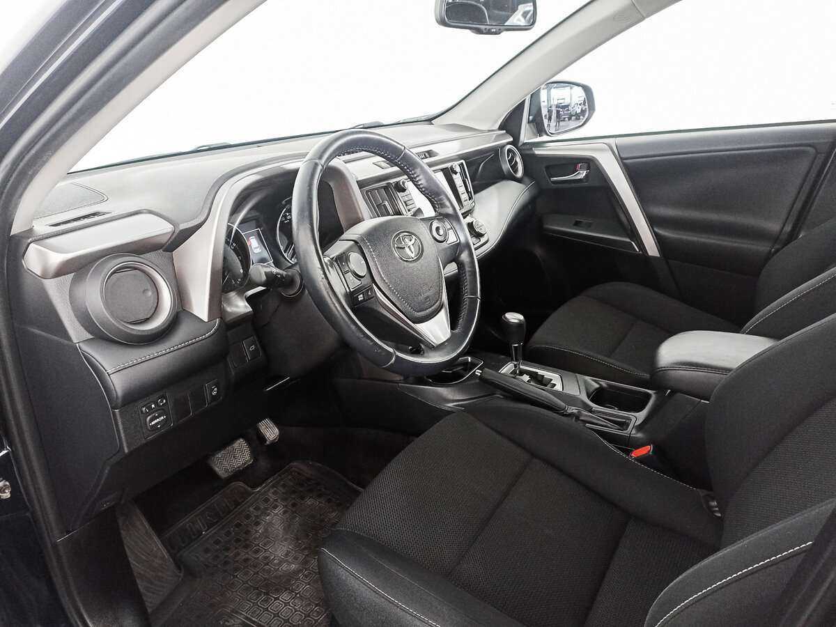 Toyota RAV4, 2018 Фото №14
