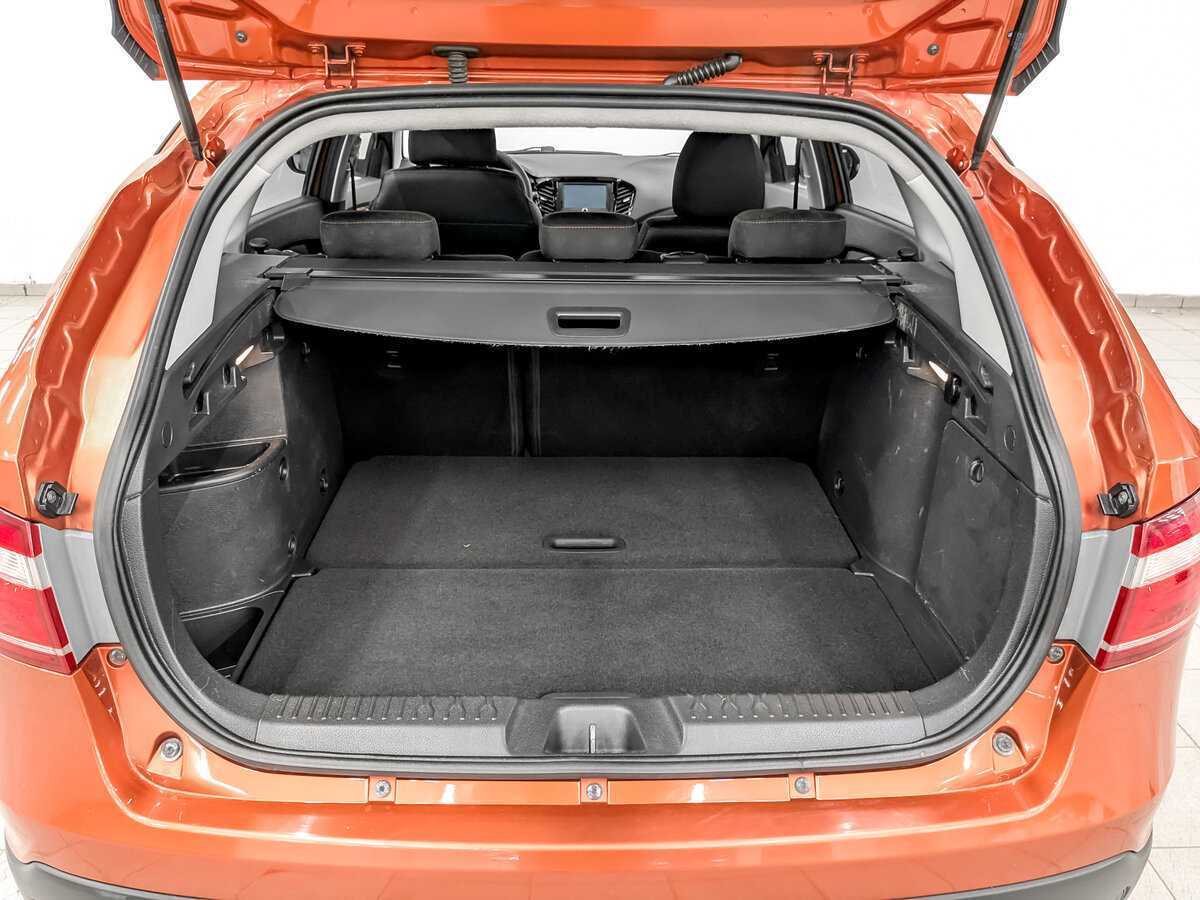 Lada (ВАЗ) Vesta SW Cross, 2019 Фото №10