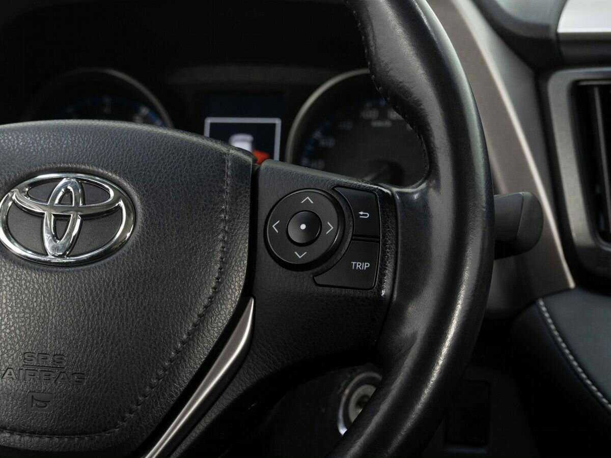 Toyota RAV4, 2018 Фото №15