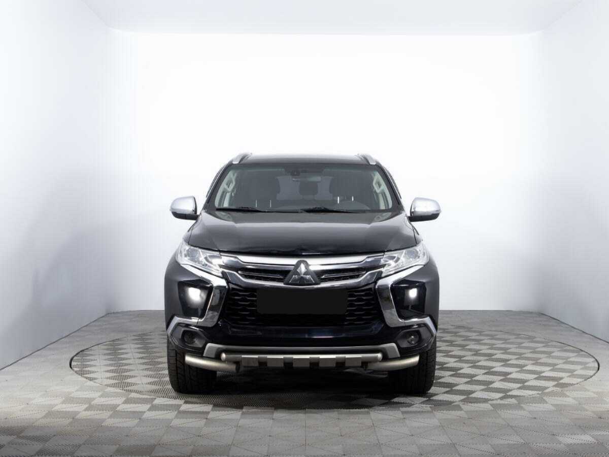 Mitsubishi Pajero Sport, 2017 Фото №2