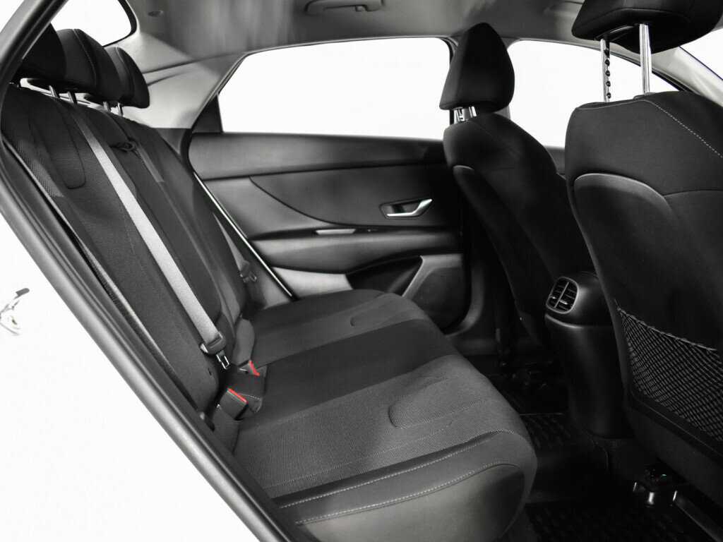 Hyundai Elantra, 2021 Фото №10