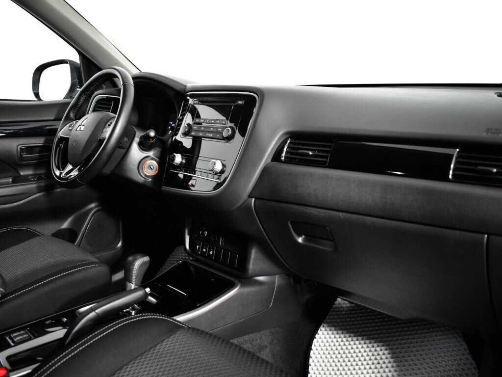 Mitsubishi Outlander, 2020 Фото №9