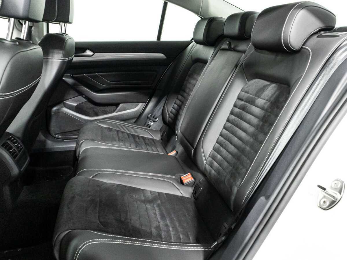 Volkswagen Passat, 2020 Фото №10