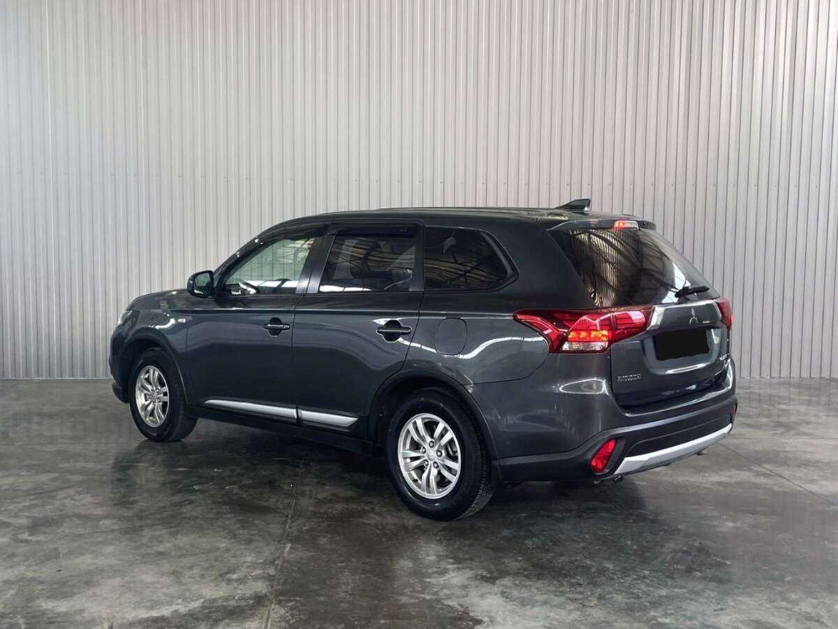 Mitsubishi Outlander, 2018 Фото №7