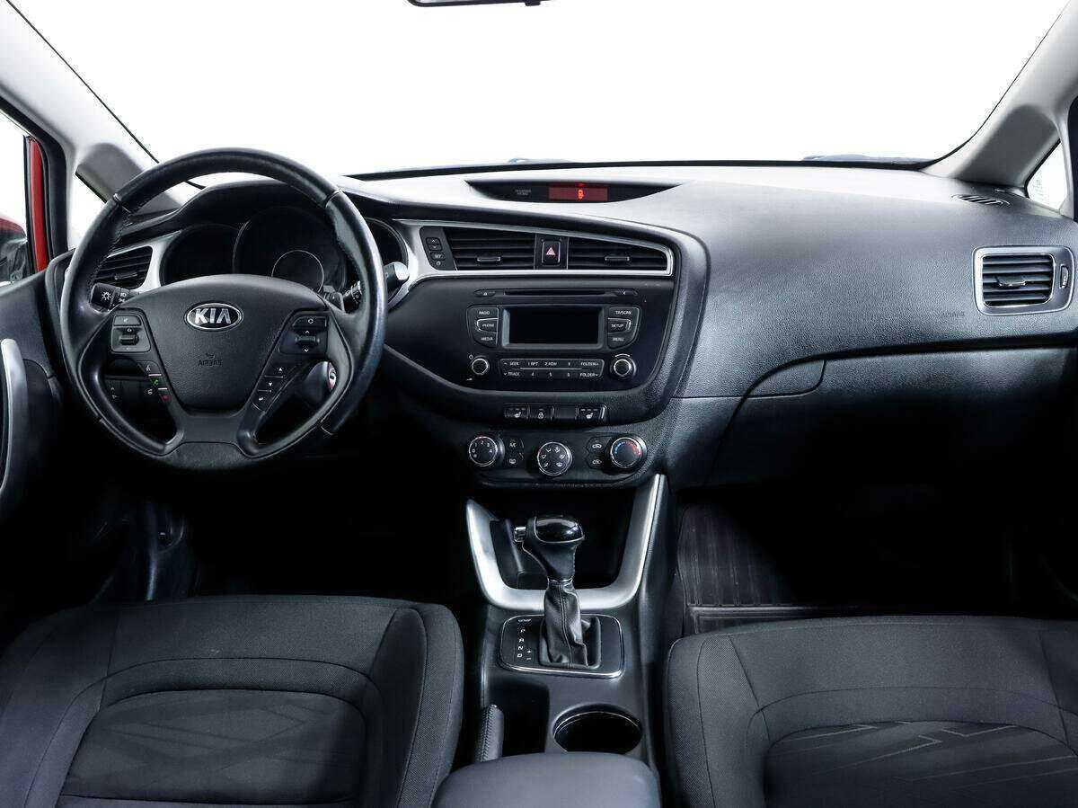 Kia Ceed, 2018 Фото №10