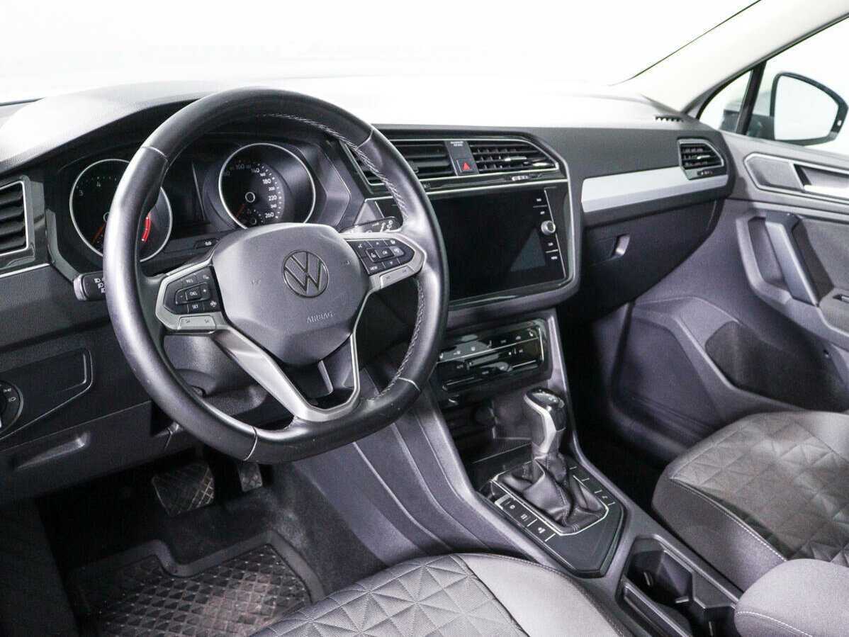 Volkswagen Tiguan, 2020 Фото №12