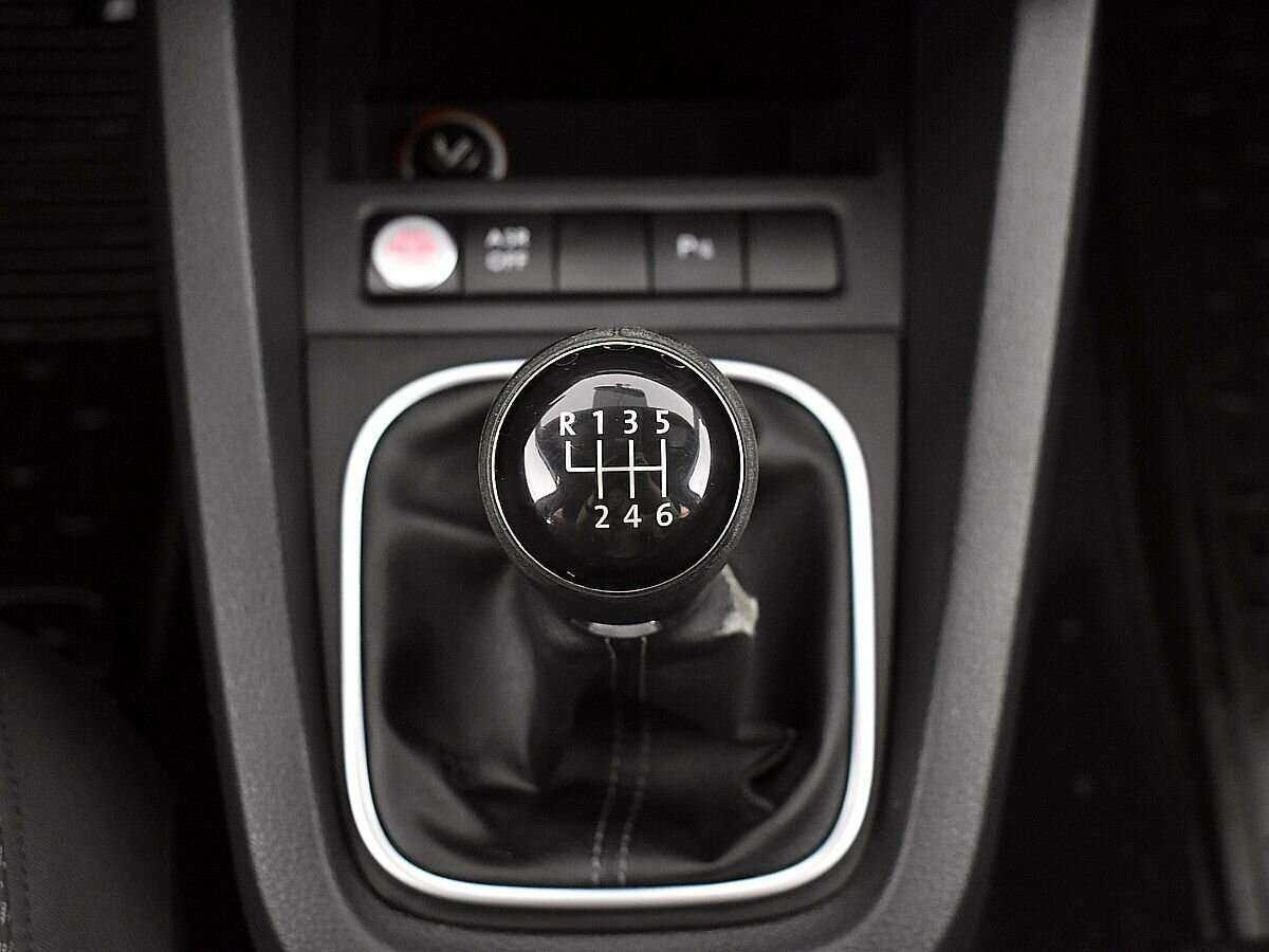 Volkswagen Jetta, 2014 Фото №13