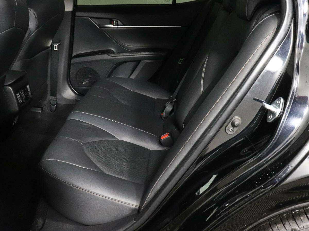 Toyota Camry, 2019 Фото №8