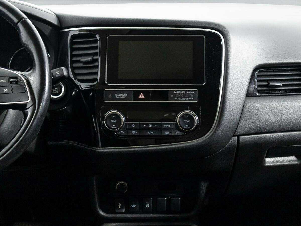 Mitsubishi Outlander, 2020 Фото №14