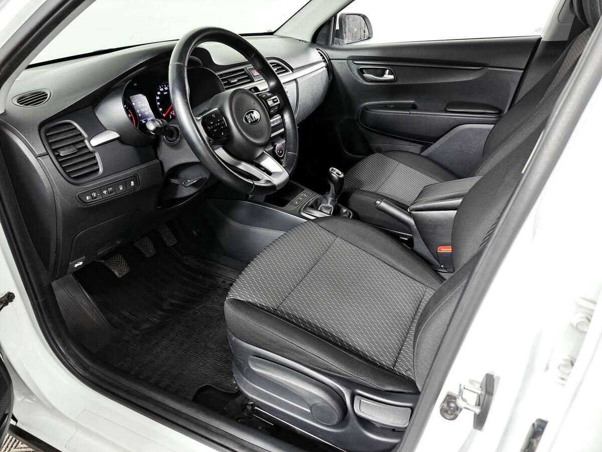 Kia Rio X-Line, 2018 Фото №14