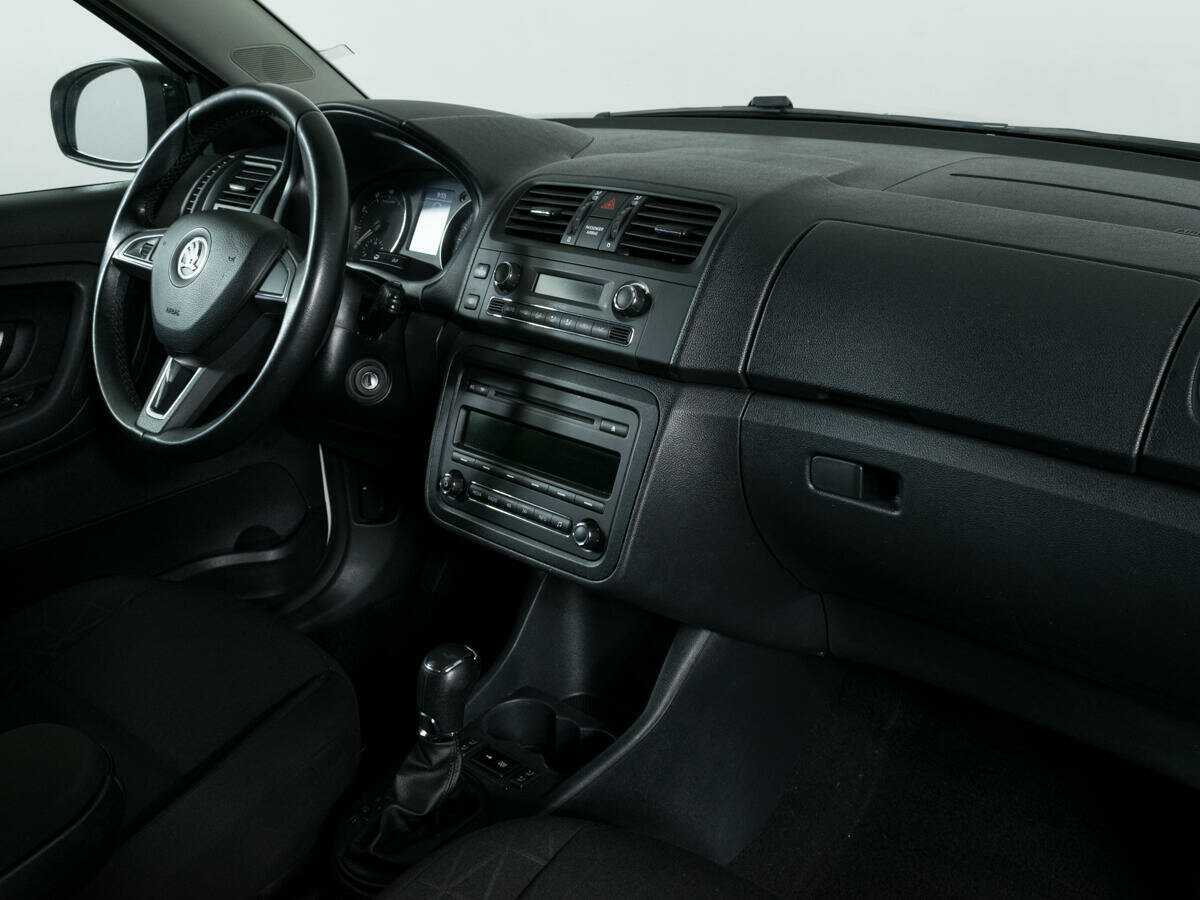 Skoda Fabia, 2013 Фото №7