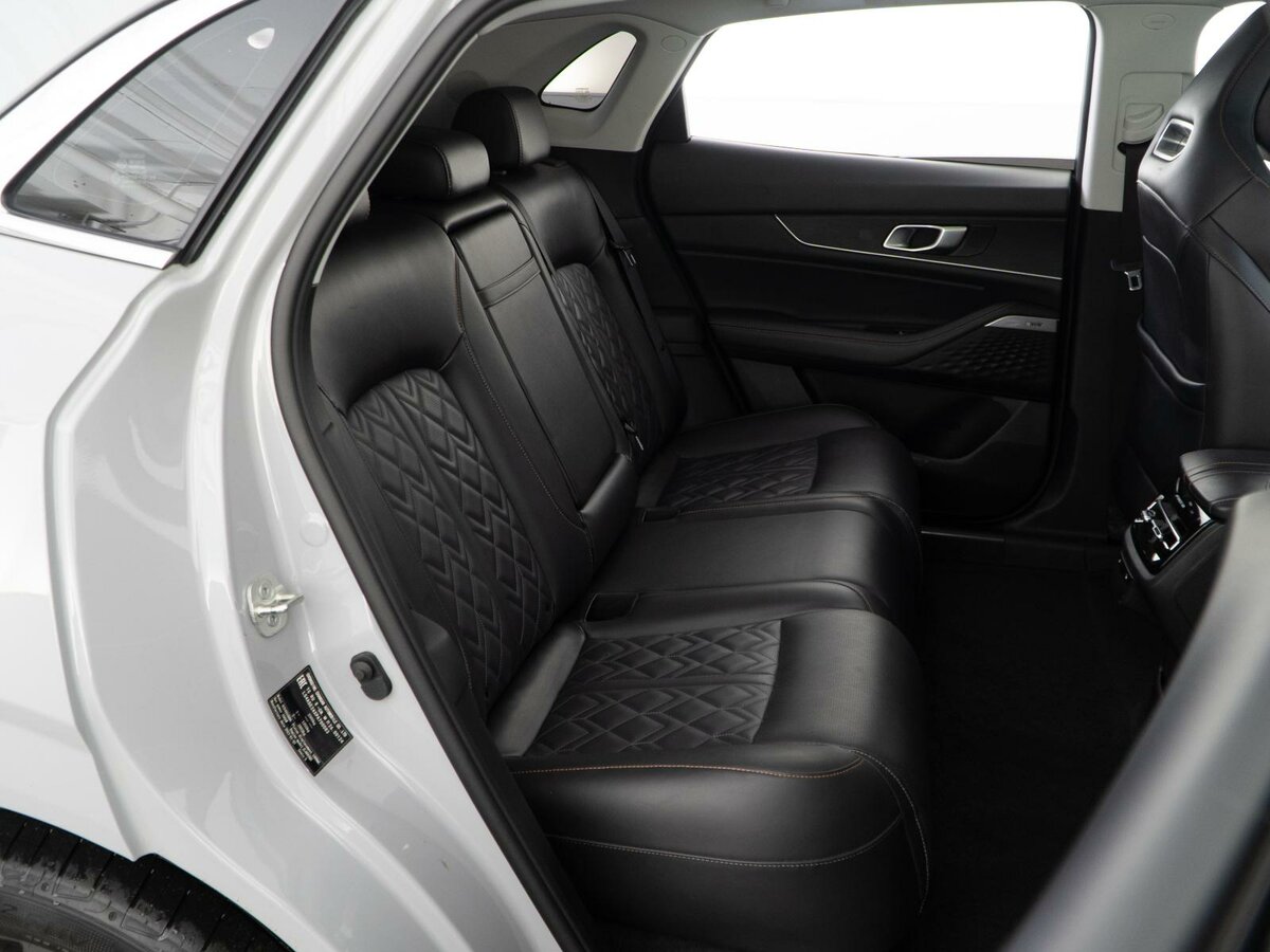 Changan UNI-K, 2023 Фото №6