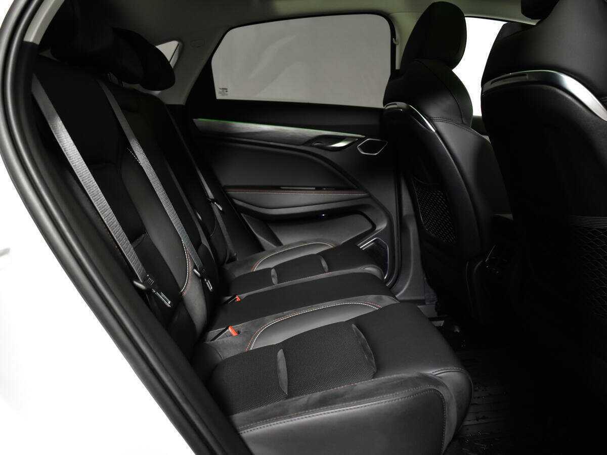 Geely Tugella, 2021 Фото №10