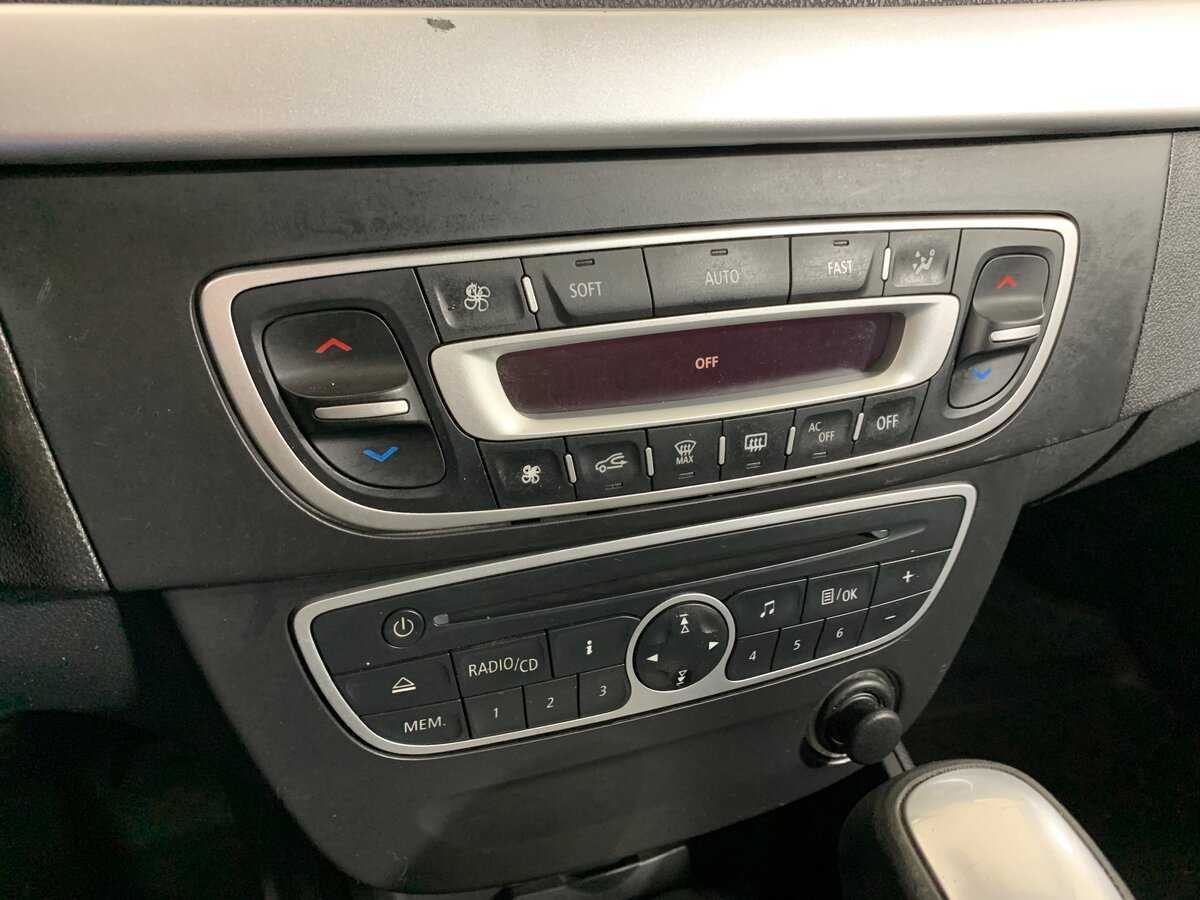 Renault Fluence, 2013 Фото №16