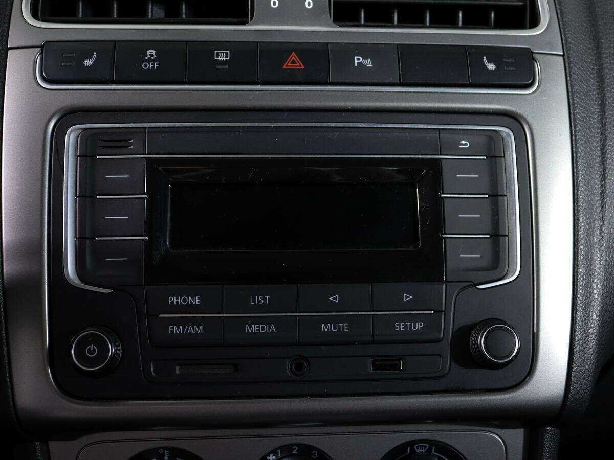 Volkswagen Polo, 2019 Фото №18