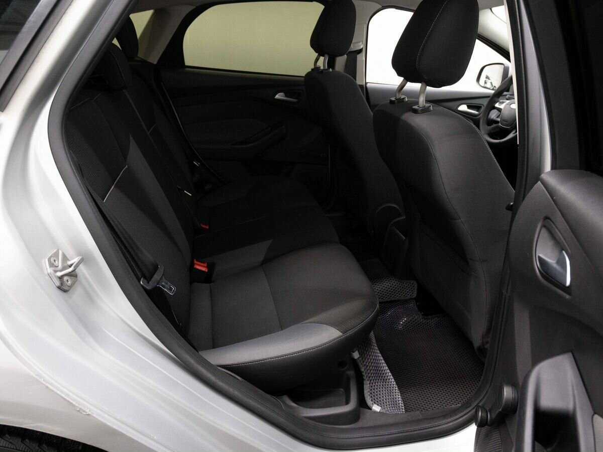 Ford Focus, 2013 Фото №11