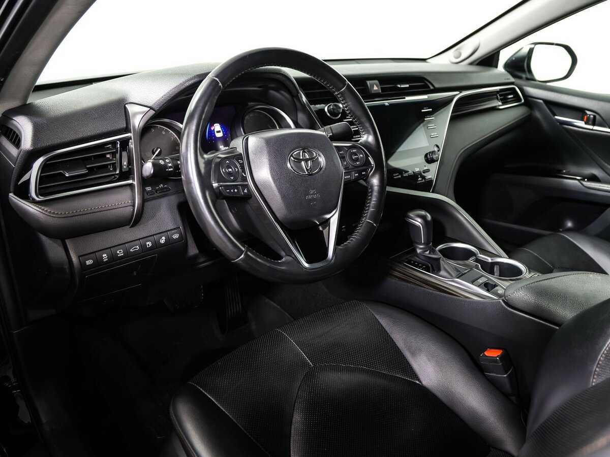 Toyota Camry, 2018 Фото №12