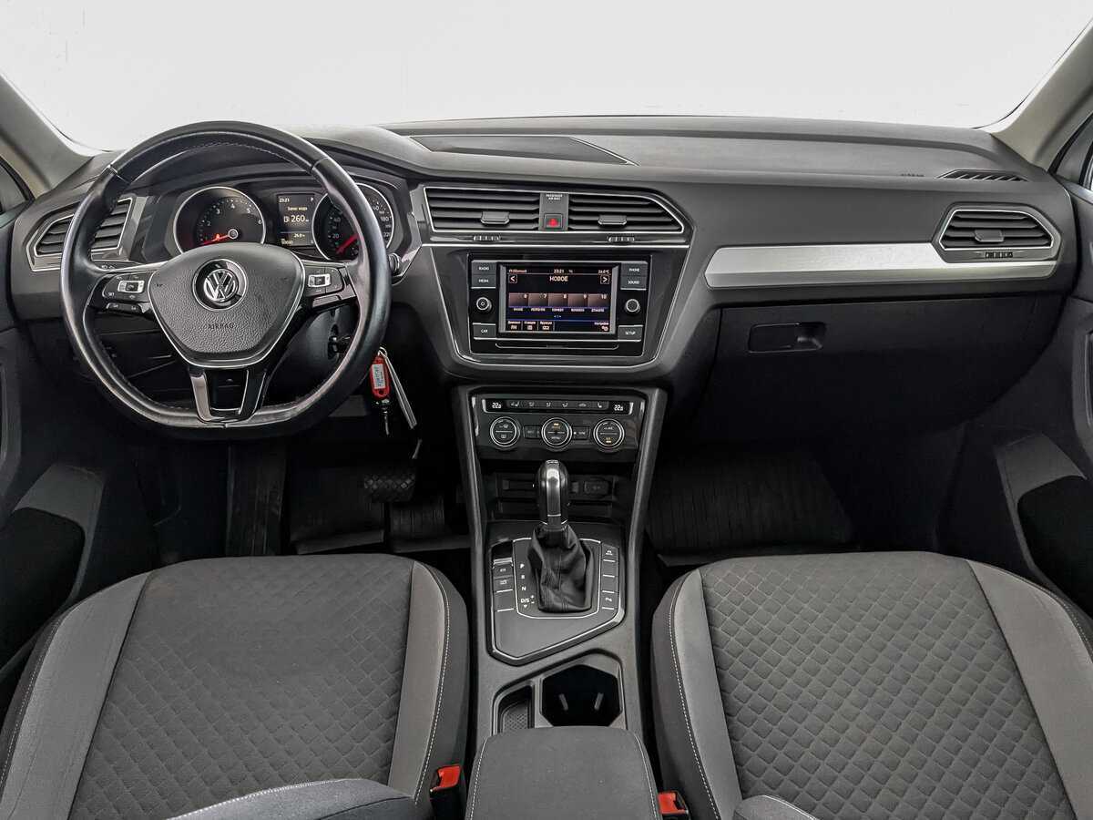 Volkswagen Tiguan, 2018 Фото №10
