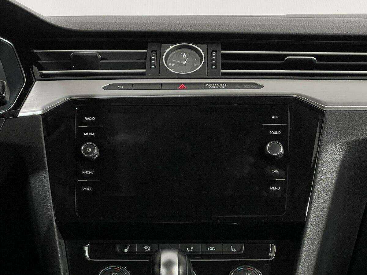 Volkswagen Passat, 2017 Фото №12