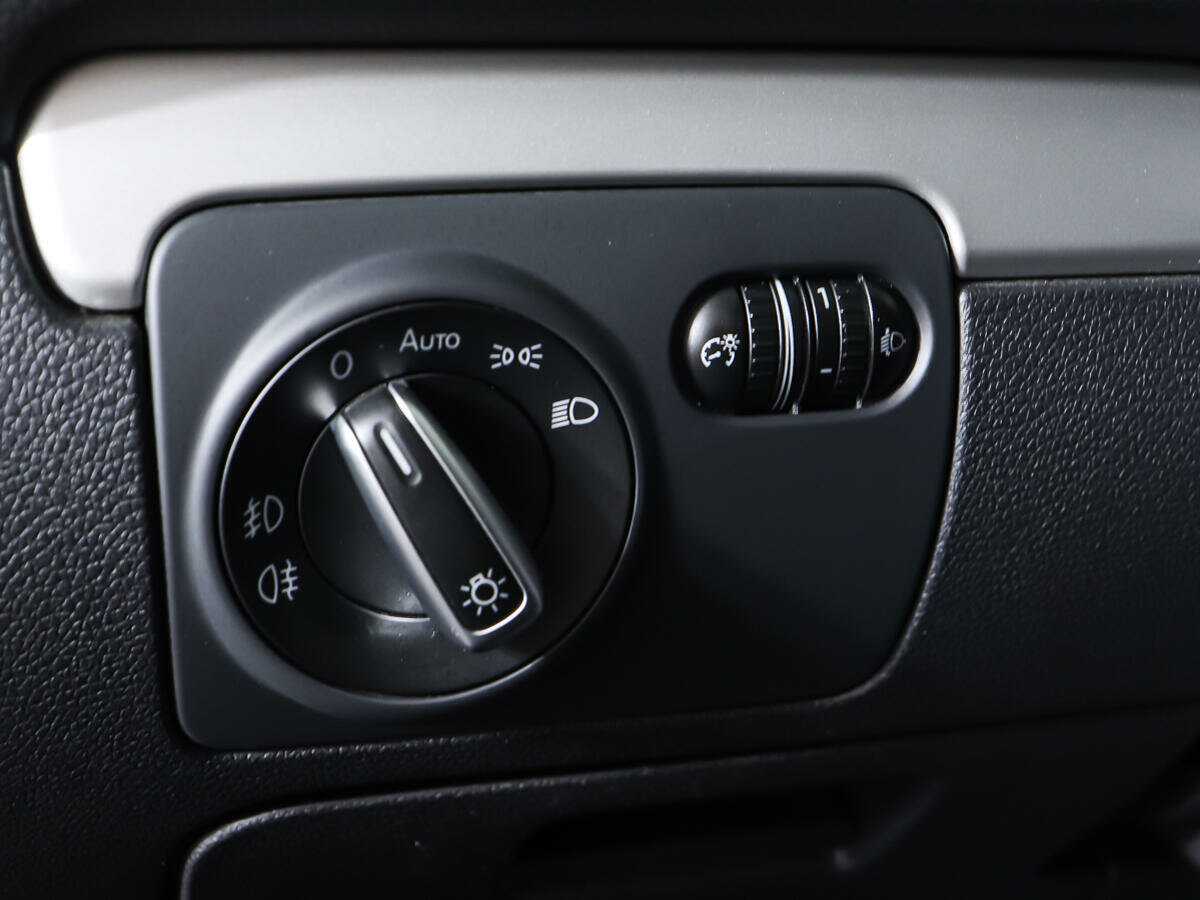 Volkswagen Golf, 2012 Фото №13