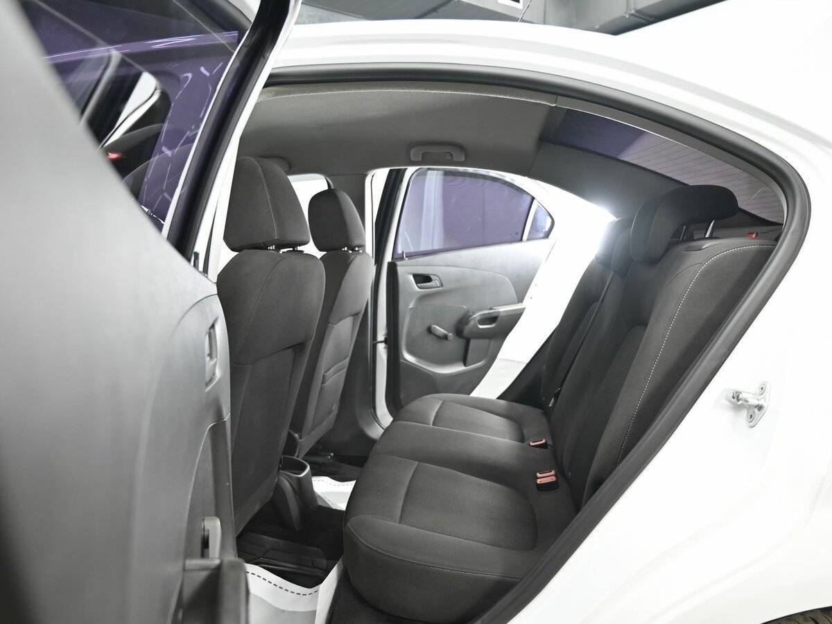 Chevrolet Aveo, 2012 Фото №12