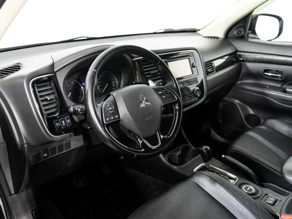 Mitsubishi Outlander, 2016 Фото №11