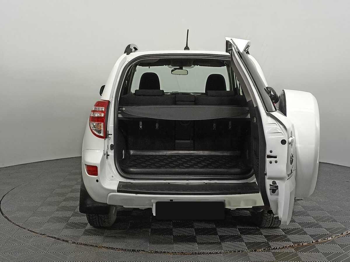 Toyota RAV4, 2012 Фото №8