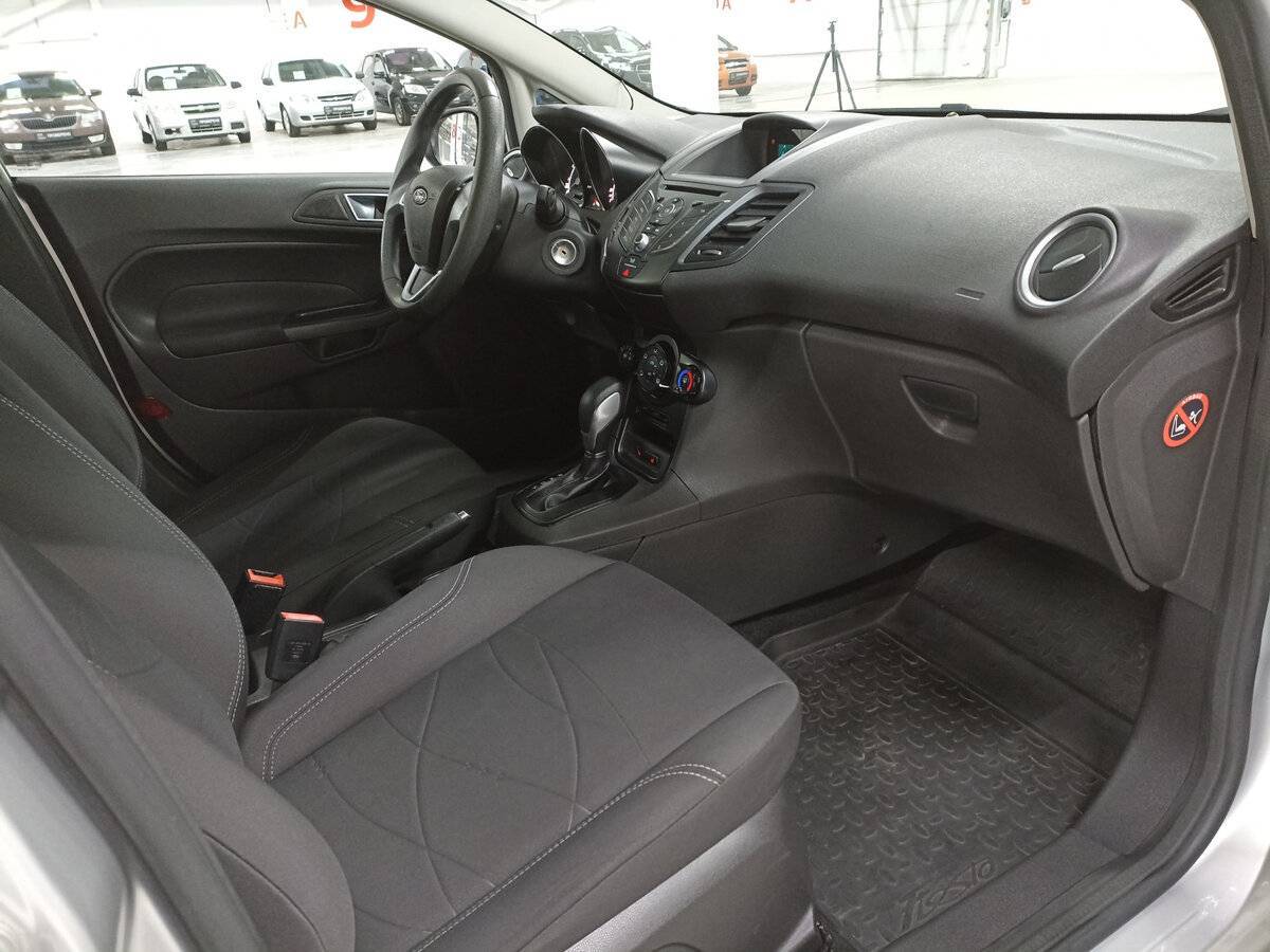 Ford Fiesta, 2015 Фото №10