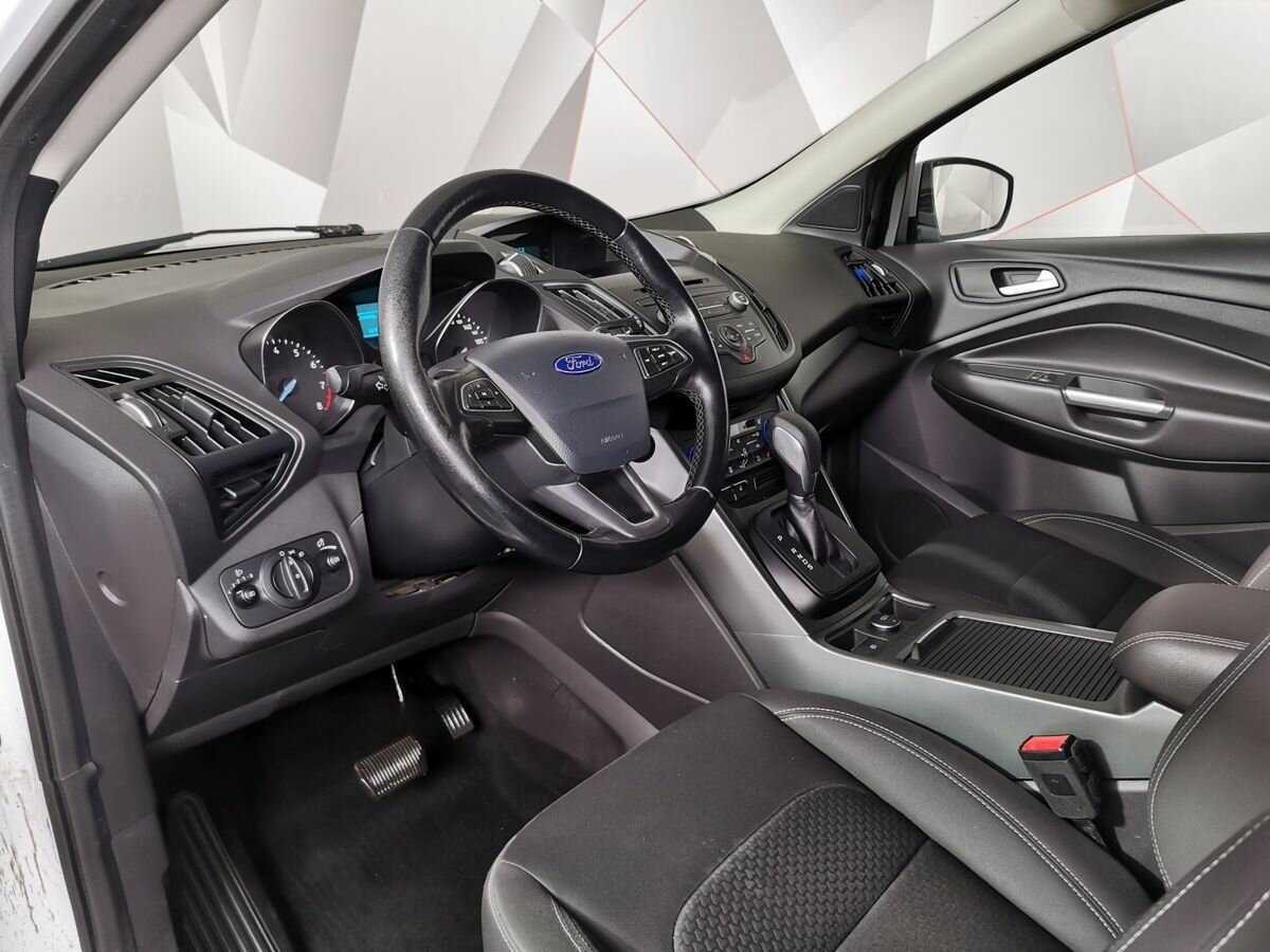 Ford Kuga, 2017 Фото №14