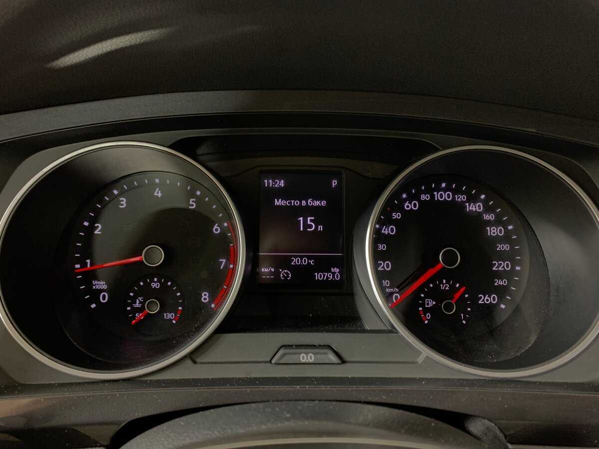 Volkswagen Tiguan, 2018 Фото №15