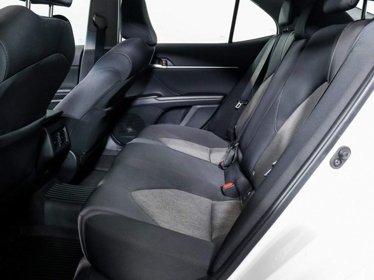 Toyota Camry, 2021 Фото №7