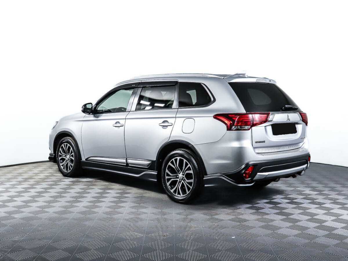 Mitsubishi Outlander, 2018 Фото №6
