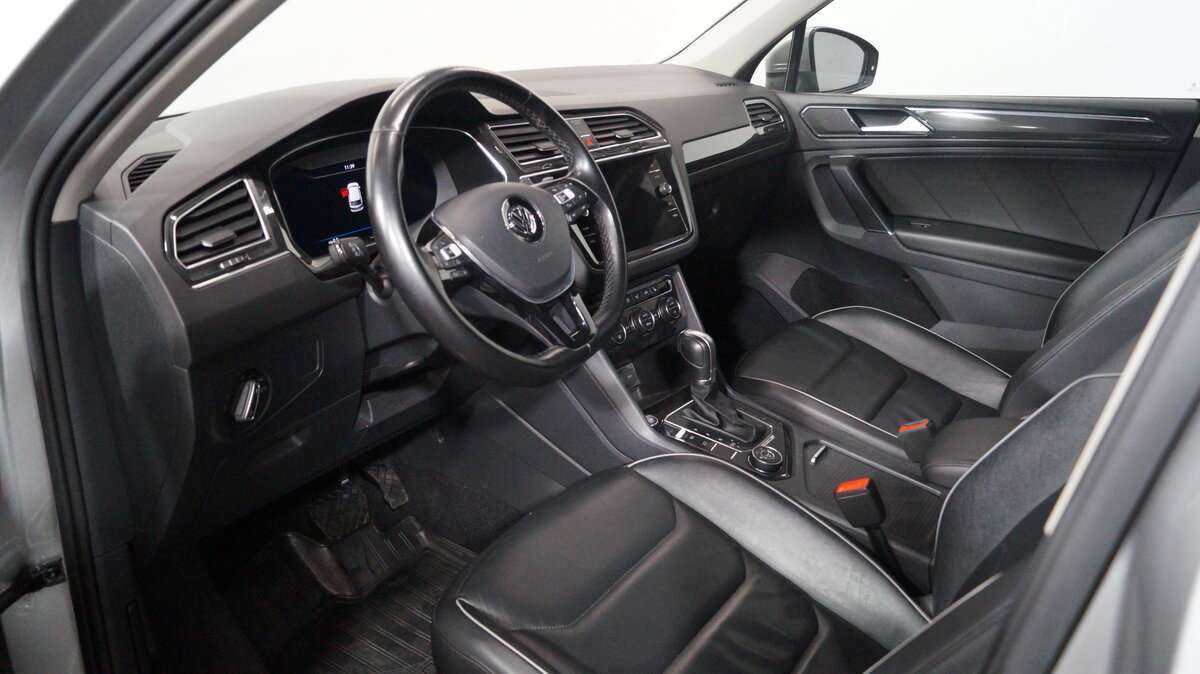 Volkswagen Tiguan, 2018 Фото №6