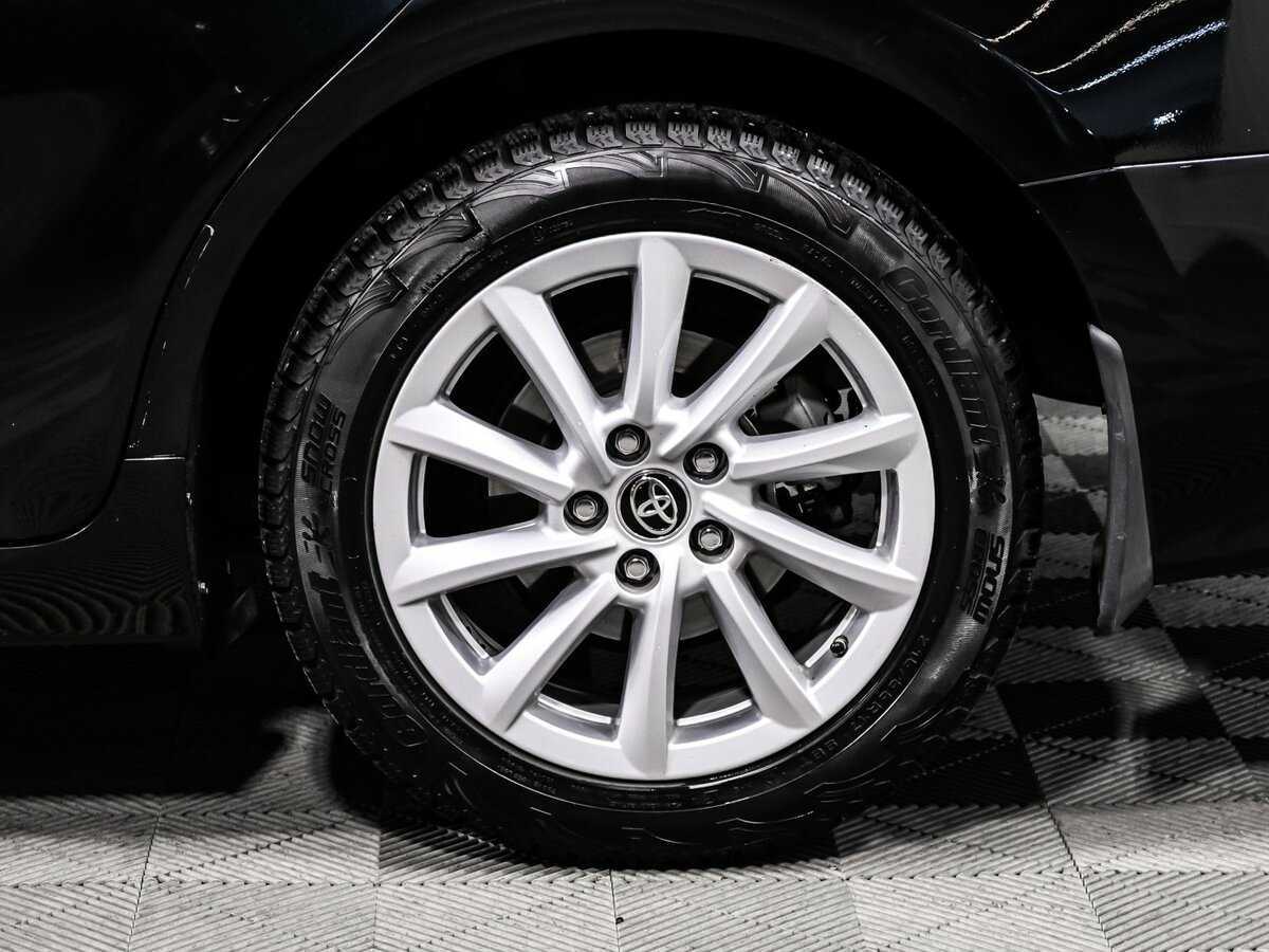 Toyota Camry, 2022 Фото №14